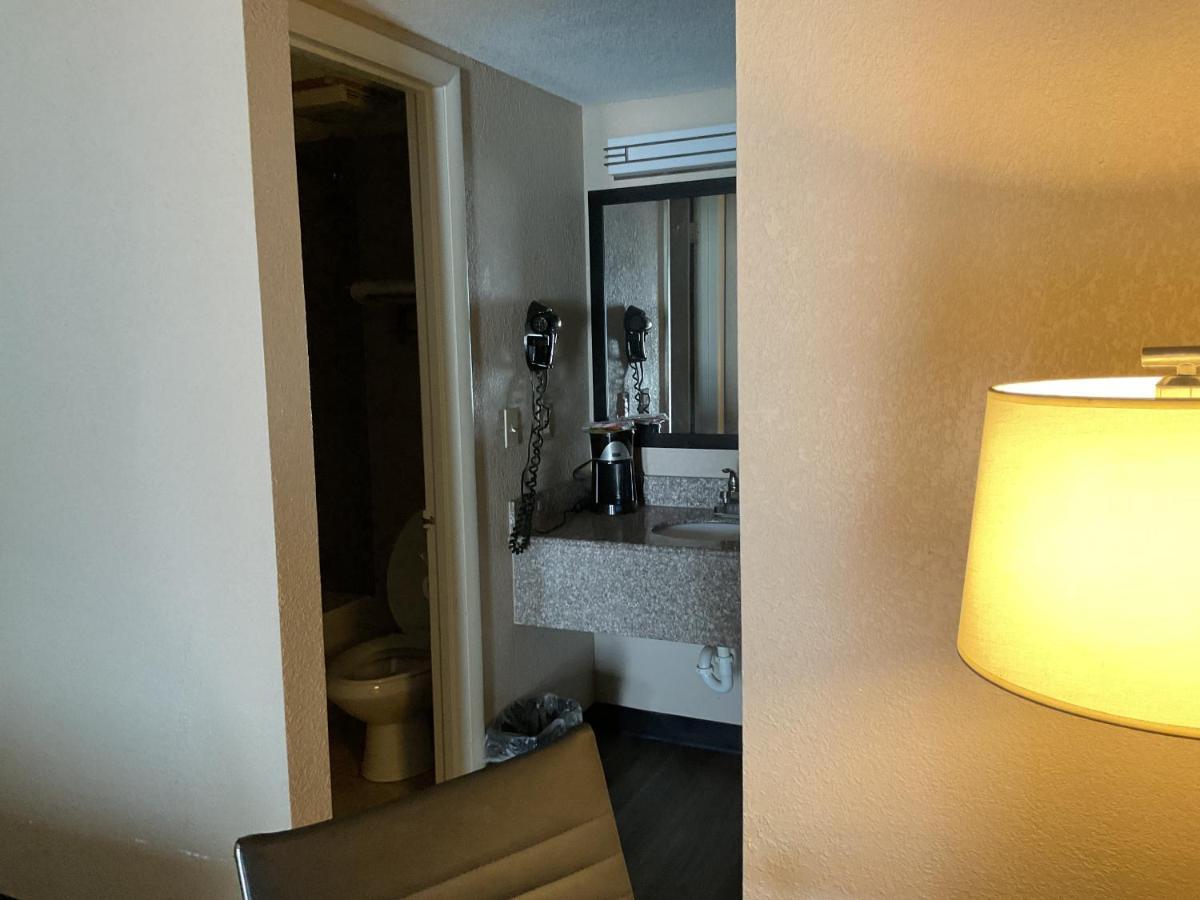 Super 8 By Wyndham Chattanooga/Ист-Ридж Экстерьер фото